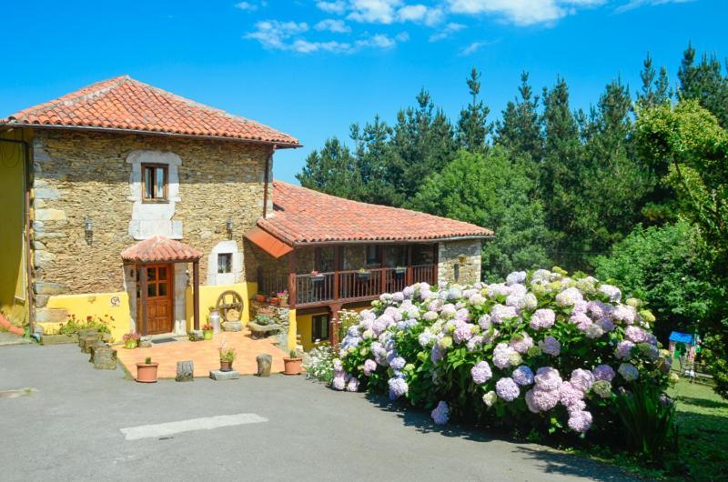 La AsturXana Hostal Malleza Exterior foto